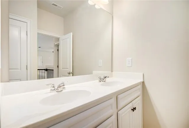 $525,000 | 283 Hickory Pointe Drive, Acworth, GA 30101