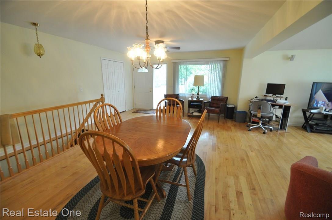 100 Letts Road Oakland, MI 48363 - Photo 9 of 33 8.JPG