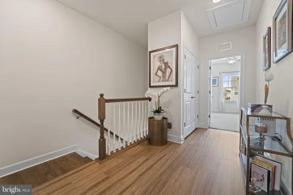 $550,000 | 10637 Hinton Way, Manassas, VA 20112