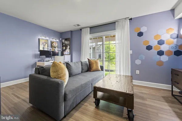 $550,000 | 10637 Hinton Way, Manassas, VA 20112