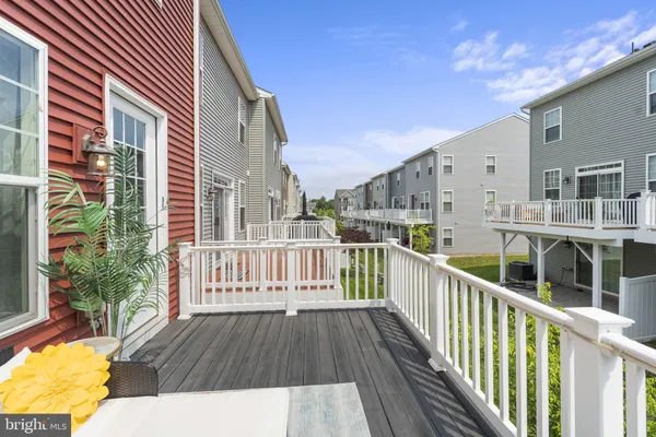 $550,000 | 10637 Hinton Way, Manassas, VA 20112
