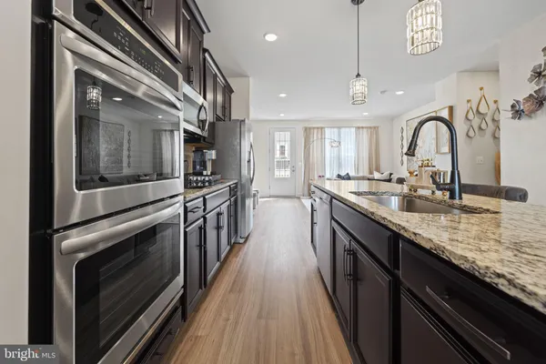 $550,000 | 10637 Hinton Way, Manassas, VA 20112
