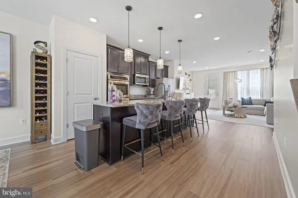 $550,000 | 10637 Hinton Way, Manassas, VA 20112