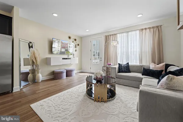 $550,000 | 10637 Hinton Way, Manassas, VA 20112
