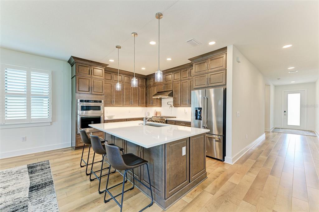 18530 Midsummer Place Venice, FL 34293 - Photo 10 of 99 Gallery Image 10