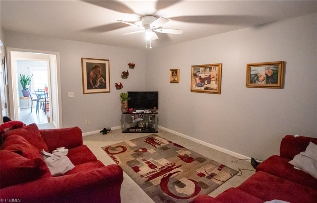 1421 Bailey Circle High Point, NC 27262 - Photo 2 of 13