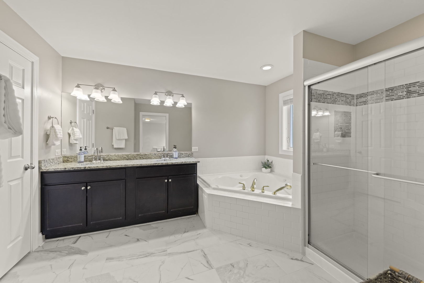 2412 Wild Timothy Road Naperville, IL 60564 - Photo 21 of 54 Gallery Image 21
