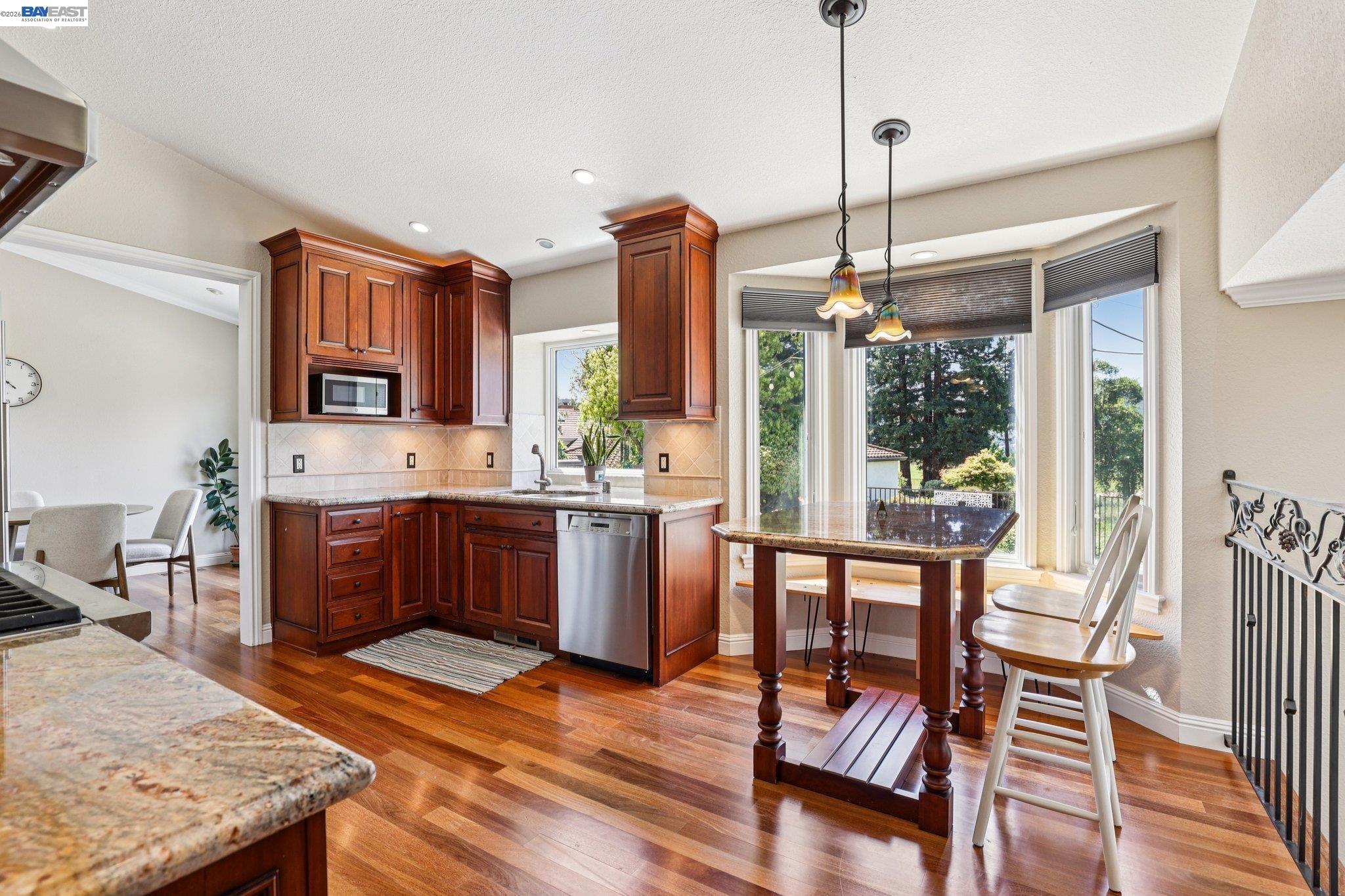 1095 Canyon Hills Road San Ramon, CA 94582 - Photo 14 of 68