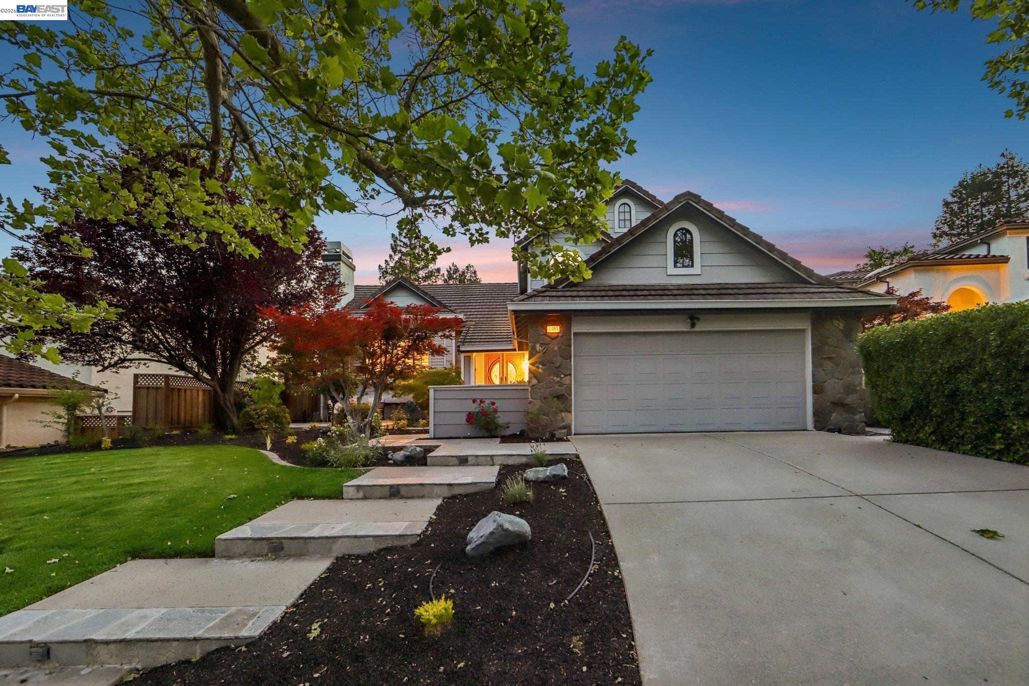 1095 Canyon Hills Road San Ramon, CA 94582 - Photo 5 of 68