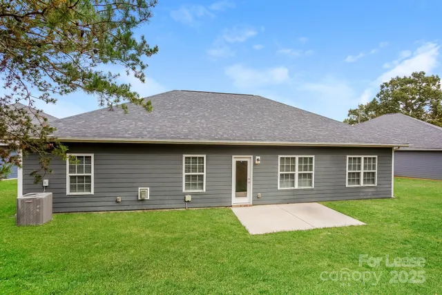 $2,055 | 124 Bunker Hill Lane, Statesville, NC 28677