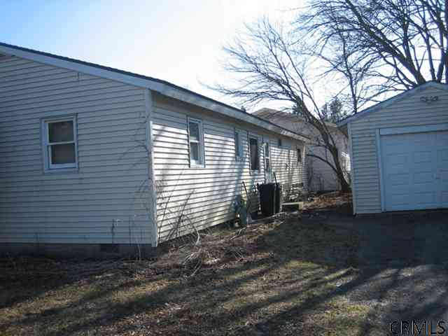 403 Clayton Road Schenectady, NY 12304 - Photo 3 of 5 Photo 3