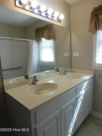 $2,200 | 509 West Wilson Creek Drive, Trent Woods, NC 28562