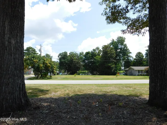 $2,200 | 509 West Wilson Creek Drive, Trent Woods, NC 28562