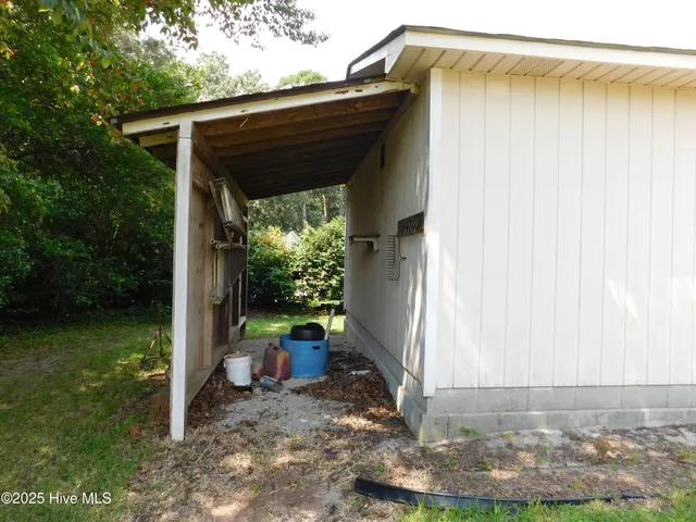 $2,200 | 509 West Wilson Creek Drive, Trent Woods, NC 28562