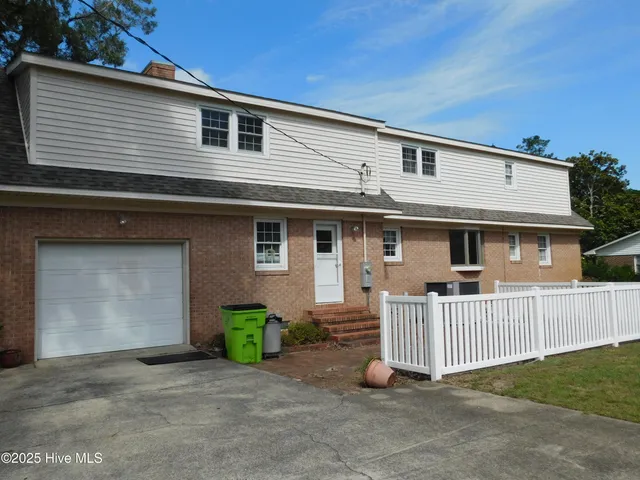 $2,200 | 509 West Wilson Creek Drive, Trent Woods, NC 28562