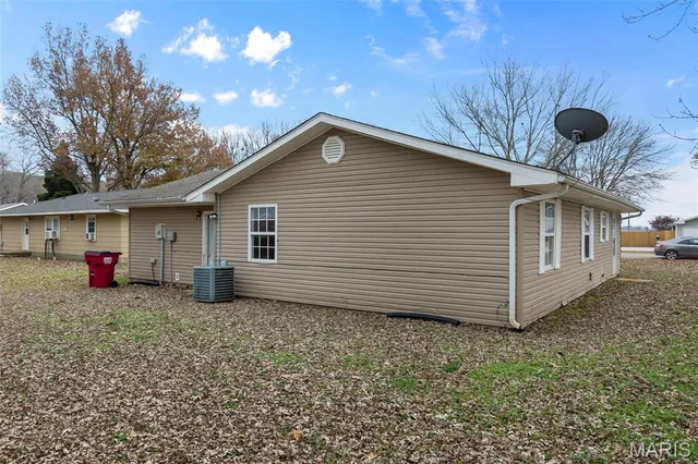 $159,900 | 408 Bell Lane, Oran, MO 63771