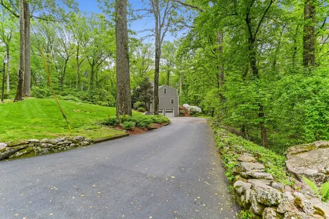 $998,000 | 85 Whiting Pond Road, Fairfield, CT 06824