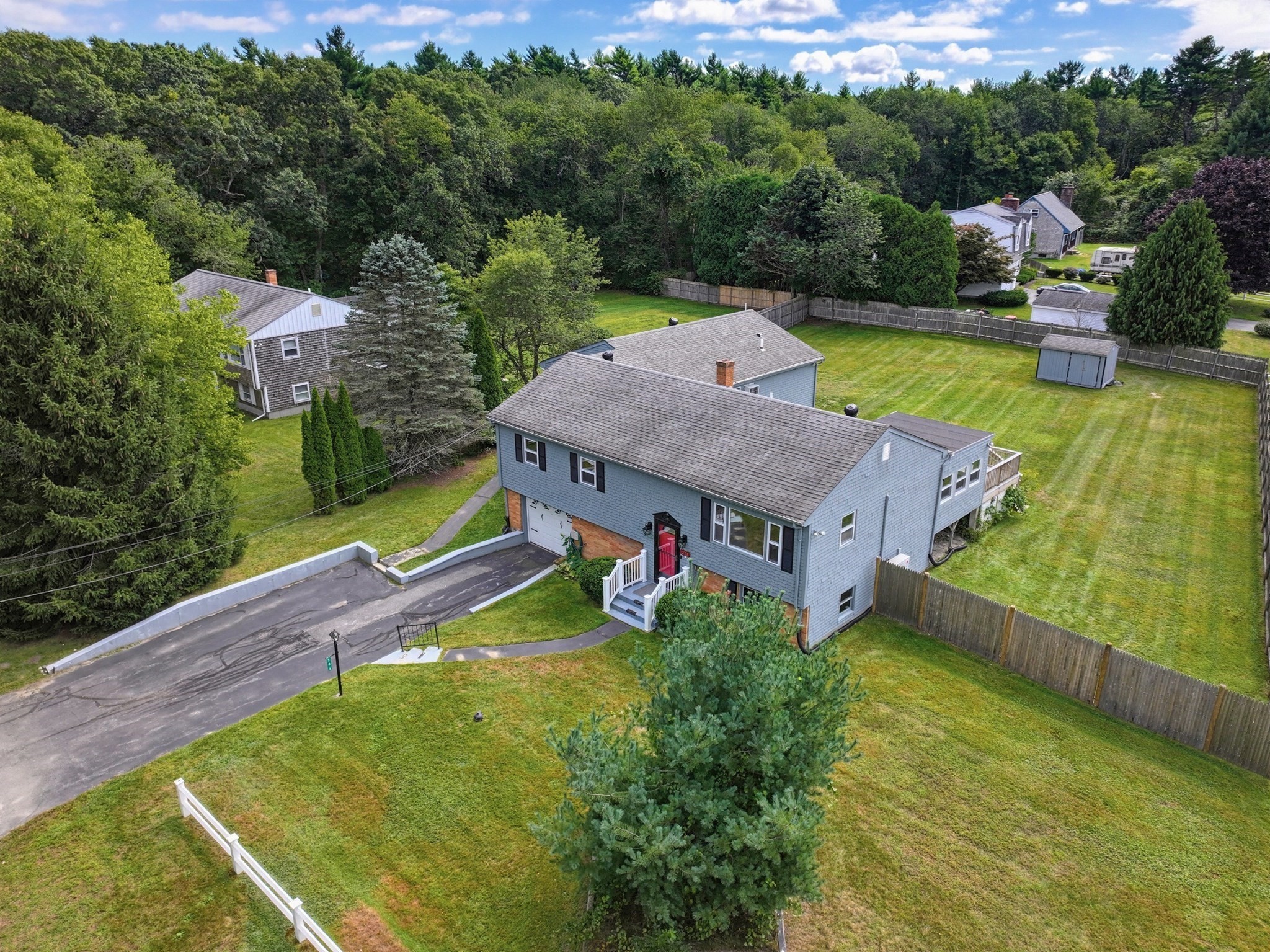 223 Reed Road Westport, MA 02790 - Photo 3 of 41 Gallery Image 3