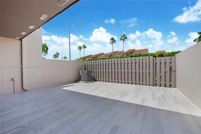 $599,000 | 7424 Southwest 106th Place, Miami, FL 33173