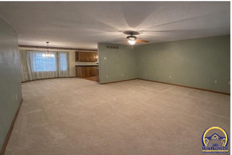 915 Walnut Street Valley Falls, KS 66088 - Photo 11 of 54