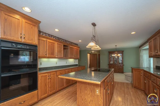 $287,500 | 915 Walnut Street, Valley Falls, KS 66088