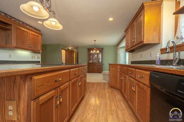 $287,500 | 915 Walnut Street, Valley Falls, KS 66088