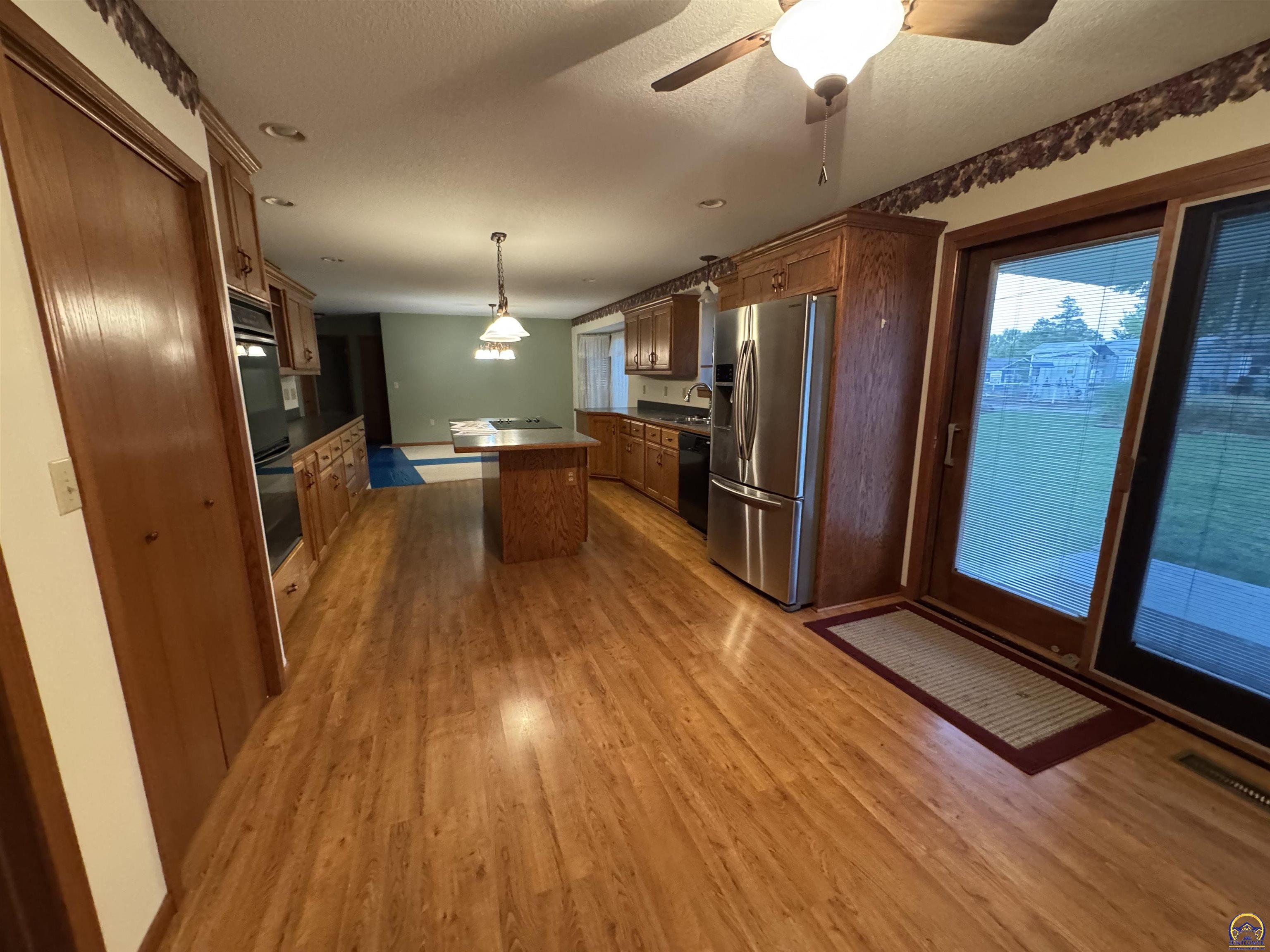 915 Walnut Street Valley Falls, KS 66088 - Photo 23 of 54