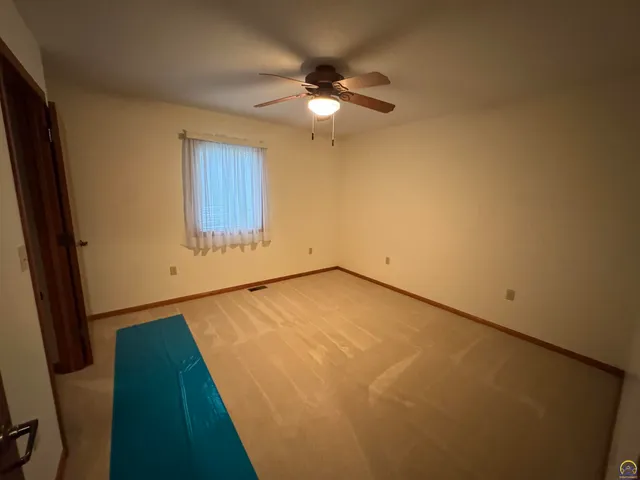 $287,500 | 915 Walnut Street, Valley Falls, KS 66088