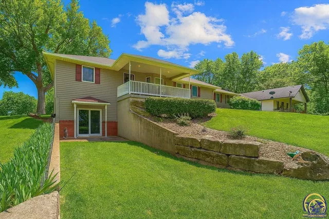 $287,500 | 915 Walnut Street, Valley Falls, KS 66088