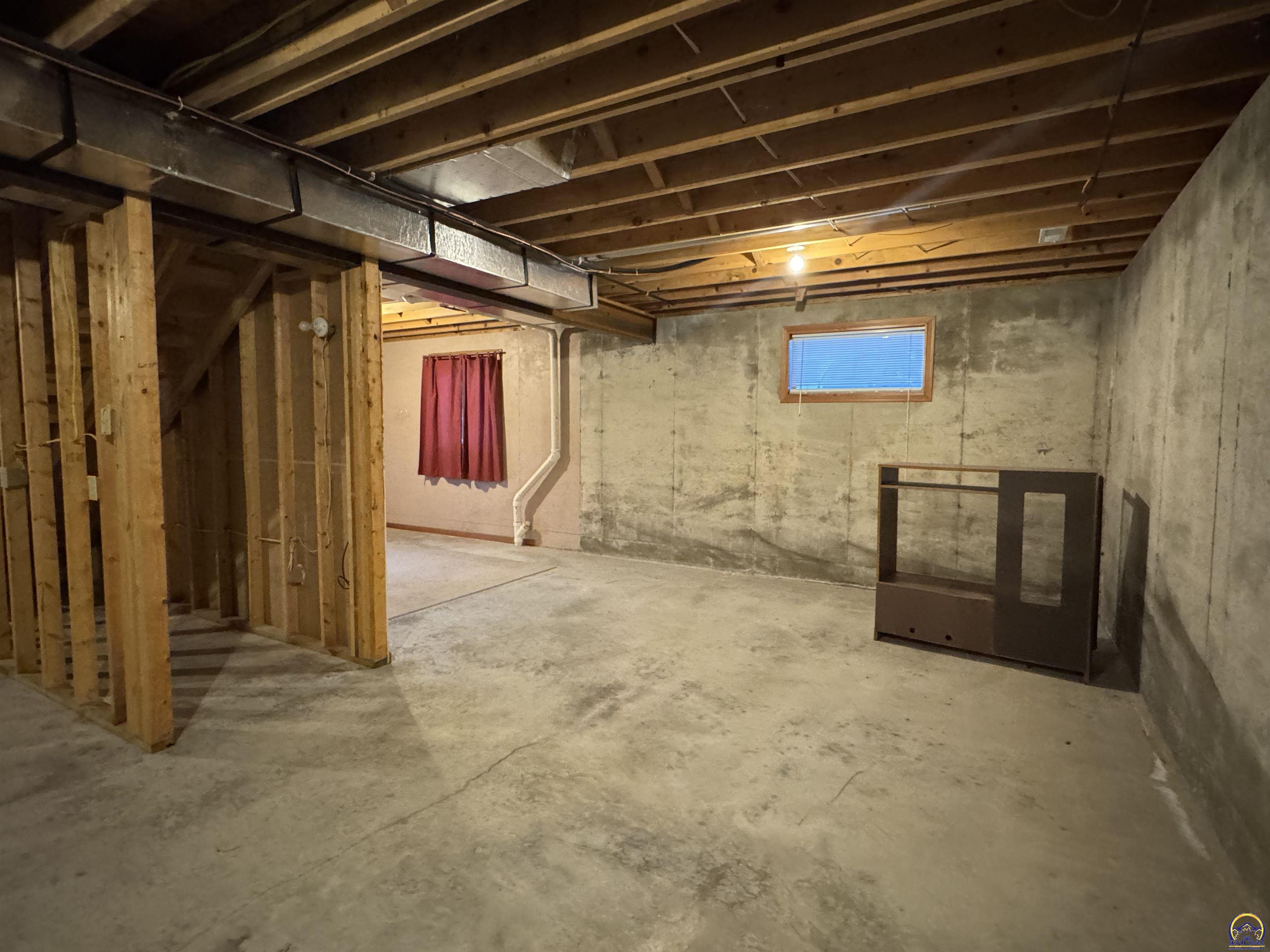 915 Walnut Street Valley Falls, KS 66088 - Photo 44 of 54