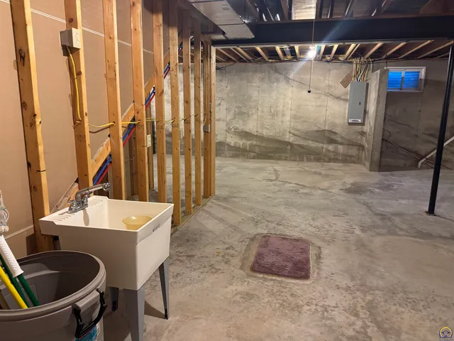 $287,500 | 915 Walnut Street, Valley Falls, KS 66088