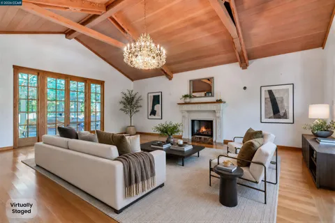 $3,700,000 | 74 Yarrow Valley Lane, Orinda, CA 94563