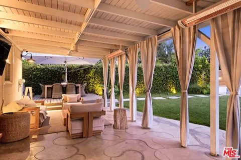 $1,450,000 | 6265 Van Noord Avenue, Van Nuys, CA 91401