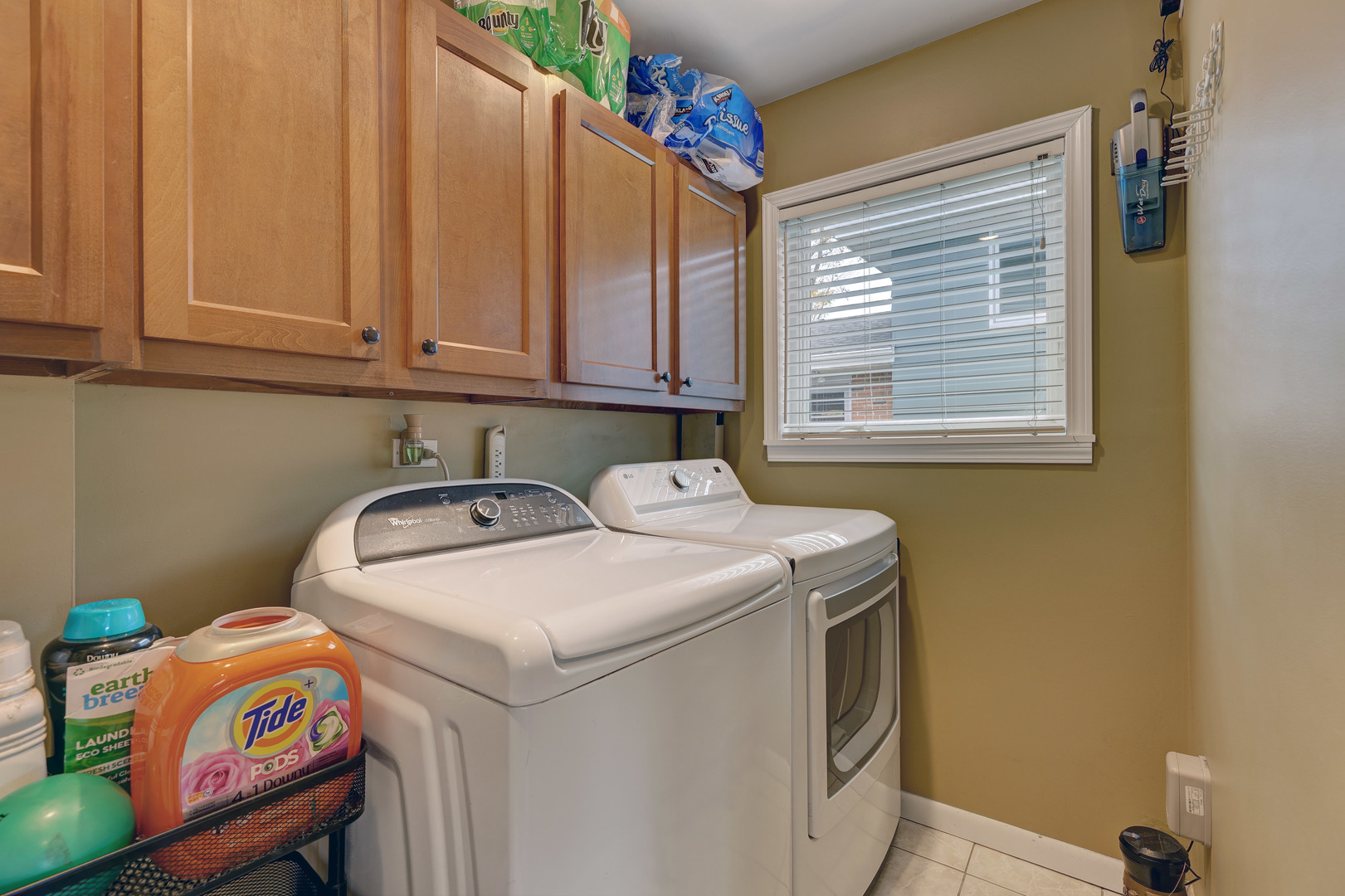 2026 Irwin Avenue Park Ridge, IL 60068 - Photo 27 of 39 a utility room with dryer and washer