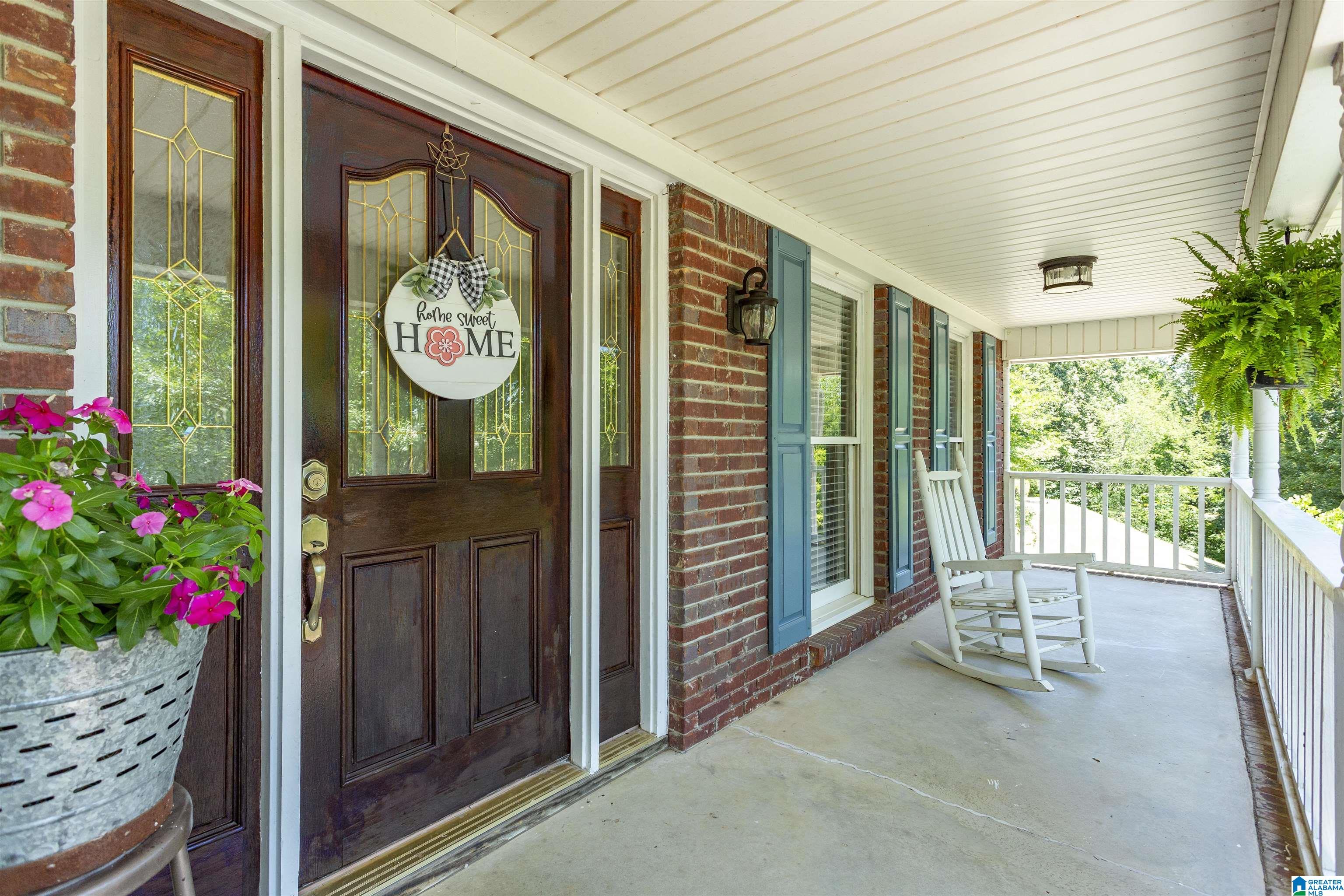 840 Round Hill Road Pelham, AL 35124 - Photo 4 of 78