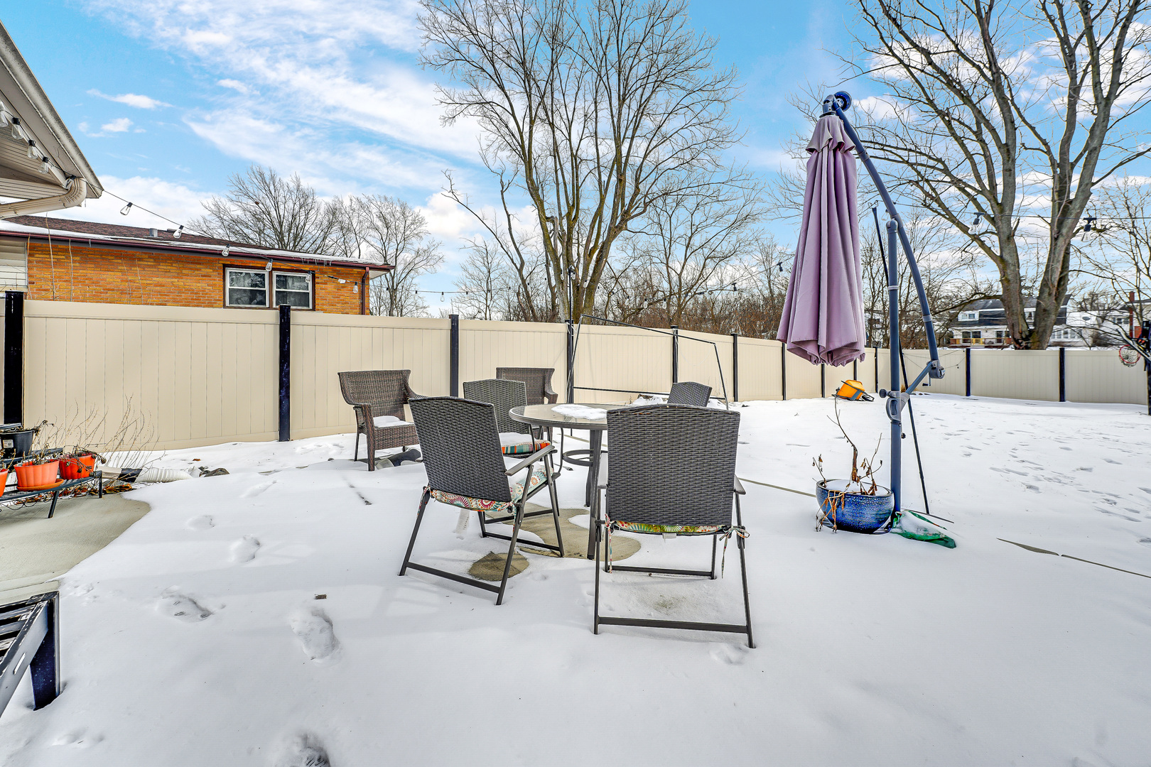 2931 Willow Road Homewood, IL 60430 - Photo 18 of 21 a view of outdoor space with seating space