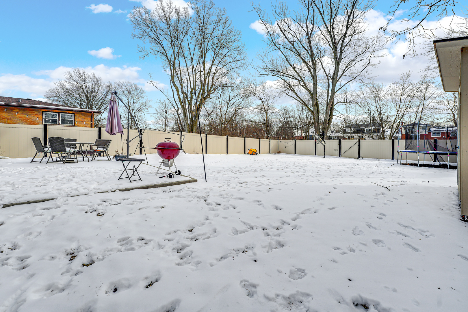 2931 Willow Road Homewood, IL 60430 - Photo 21 of 21 a large space with large trees
