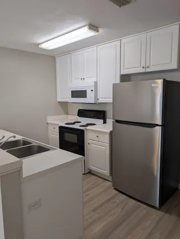 $1,500 | 4246 Augustus Oak Court, Tallahassee, FL 32303