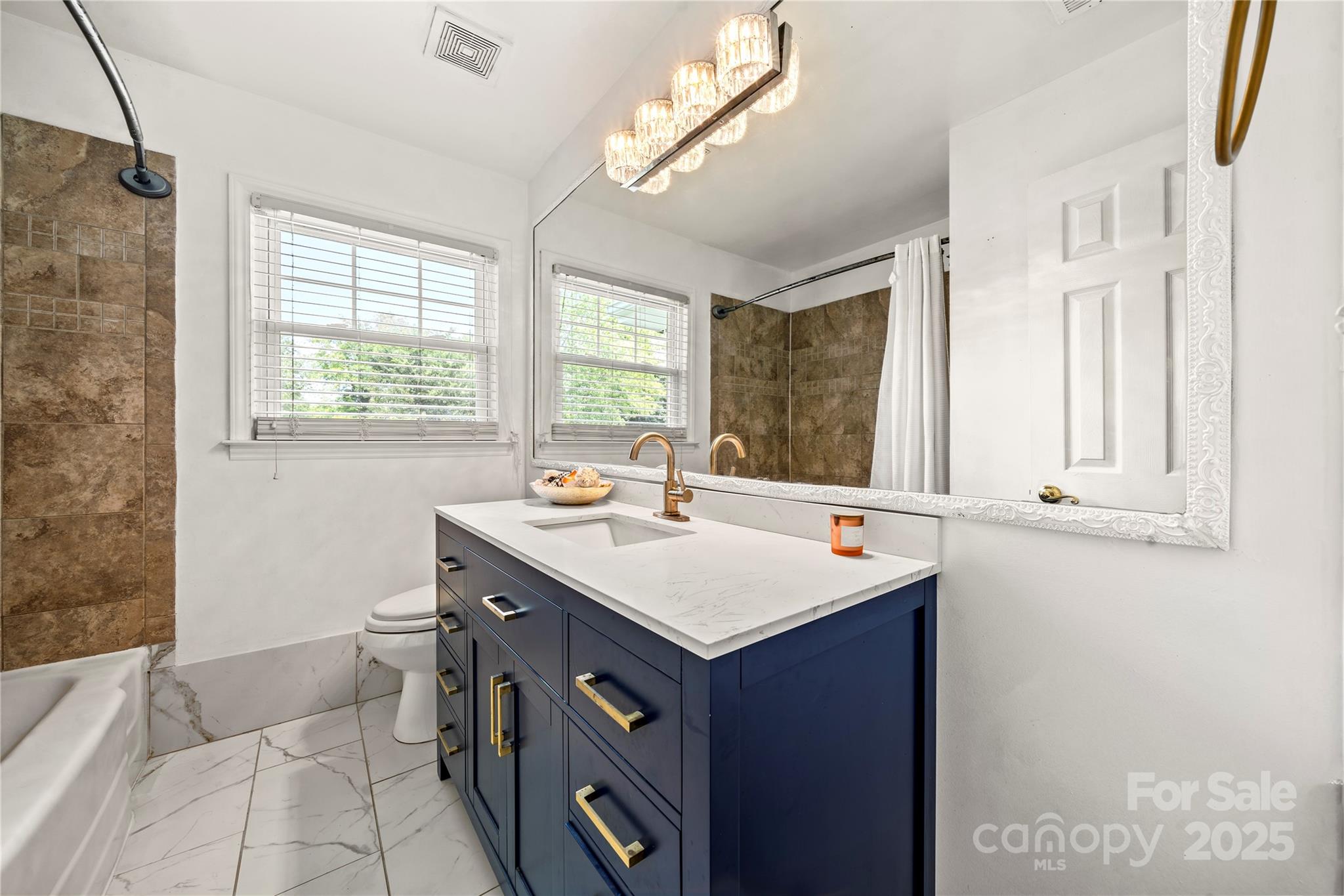 3949 Fieldcrest Road Charlotte, NC 28217 - Photo 8 of 22 Gallery Image 8
