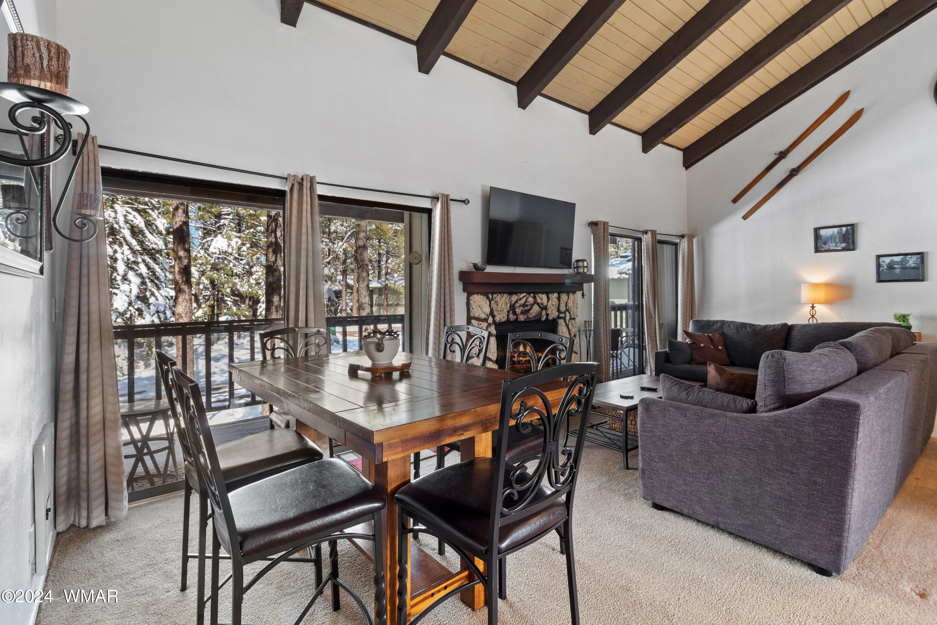 4539 Resort Loop, Unit 9A Pinetop, AZ 85935 - Photo 8 of 25 Dining Area/Family Room