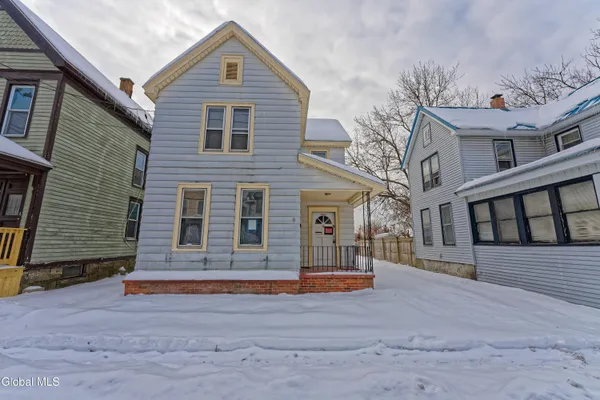 $74,900 | 6 Mason Street, Johnstown, NY 12095