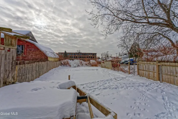 $74,900 | 6 Mason Street, Johnstown, NY 12095