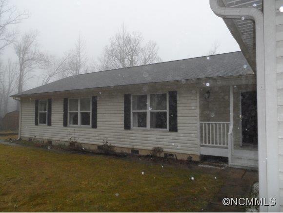 75 Uplands Road Brevard, NC 28712 - Photo 16 of 17 Gallery Image 16