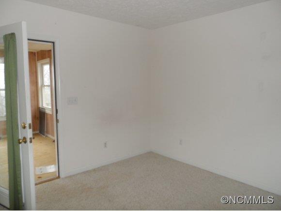 75 Uplands Road Brevard, NC 28712 - Photo 8 of 17 Gallery Image 8