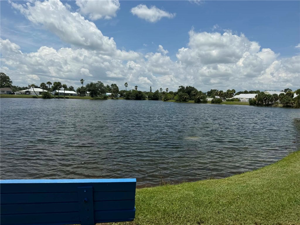 2405 6th Road Southwest Vero Beach, FL 32962 - Photo 9 of 16 Gallery Image 9
