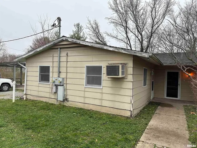 $165,000 | 5281-5287 Country Club Road, Unit 2, Murphysboro, IL 62966