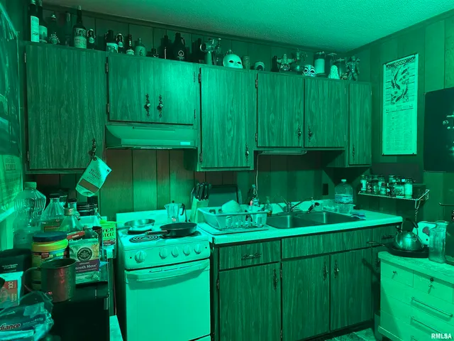 $165,000 | 5281-5287 Country Club Road, Unit 2, Murphysboro, IL 62966