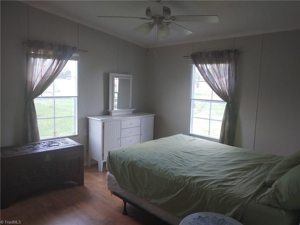 685 Rock Springs Road Harmony, NC 28634 - Photo 8 of 10 Gallery Image 8