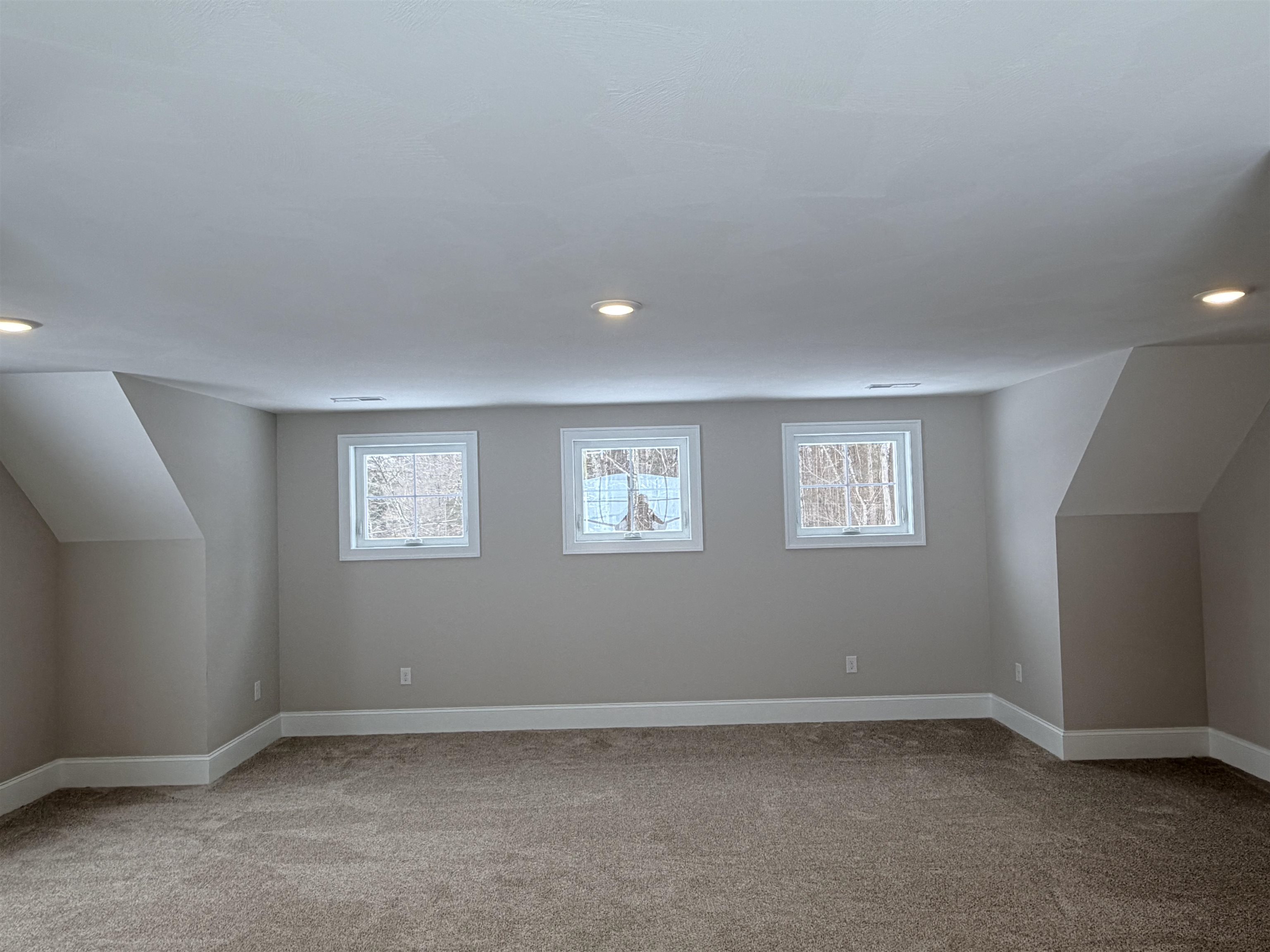 105 Seaverns Bridge Road Merrimack, NH 03054 - Photo 15 of 46