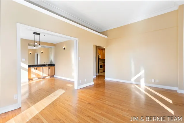 $369,900 | 17 West 10th Street, Unit 420, Holland, MI 49423